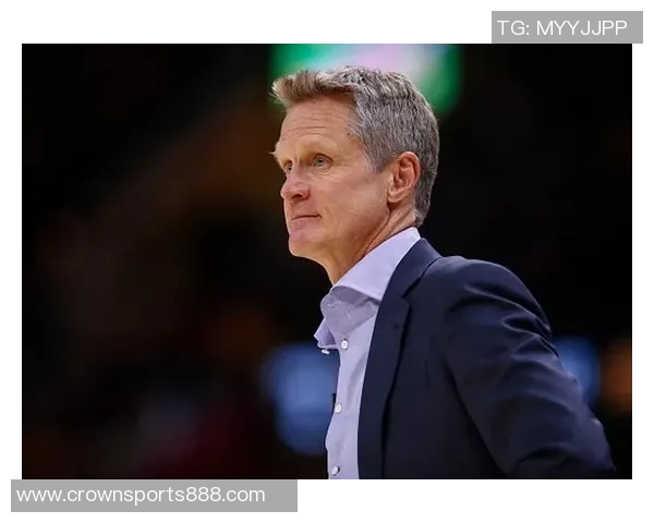 科尔谈执教风格演变强调战术喊声减少的趋势与影响