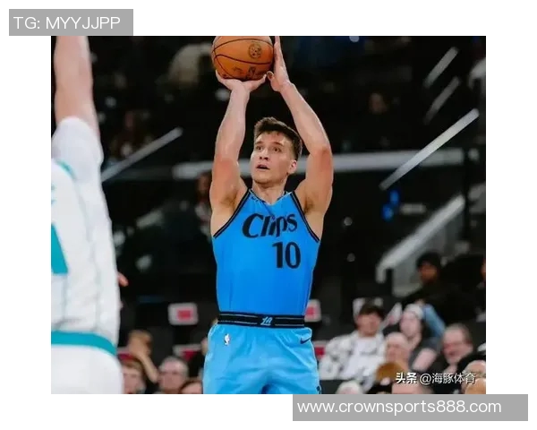 博格丹分享战胜灰熊的秘诀：拉开空间与精准阅读比赛局势的重要性