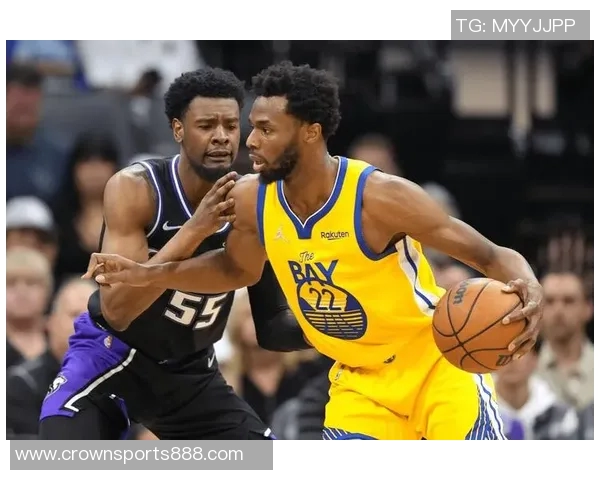 维金斯强调团队合作的重要性分享球是球队赢得比赛的关键所在 维金斯强调团队合作的重要性分享球是球队赢得比赛的关键所在